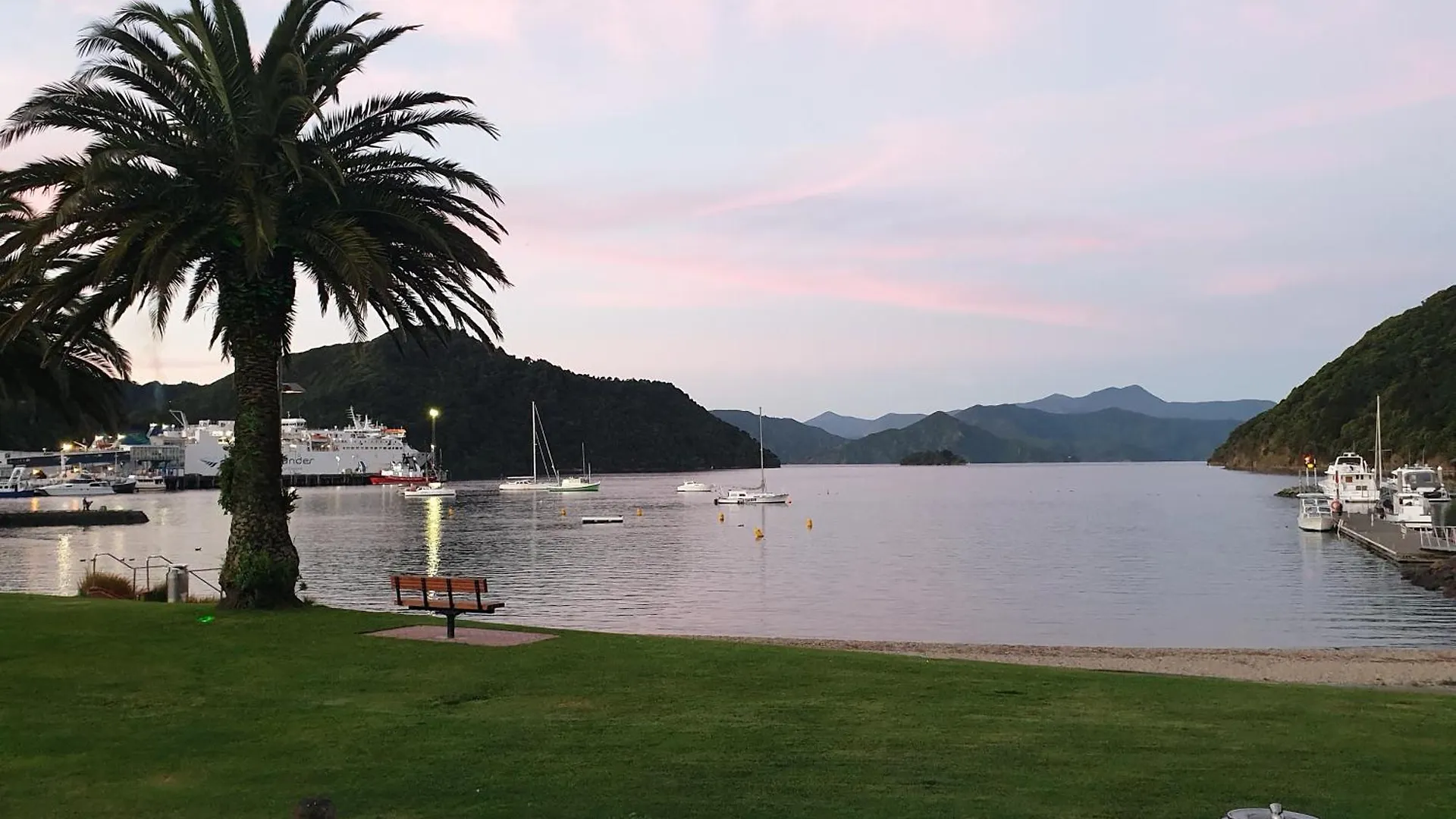 Enchanted Escape Picton Gasthof
